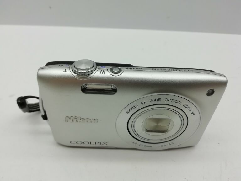 APARAT NIKON S3300 KOMPLET