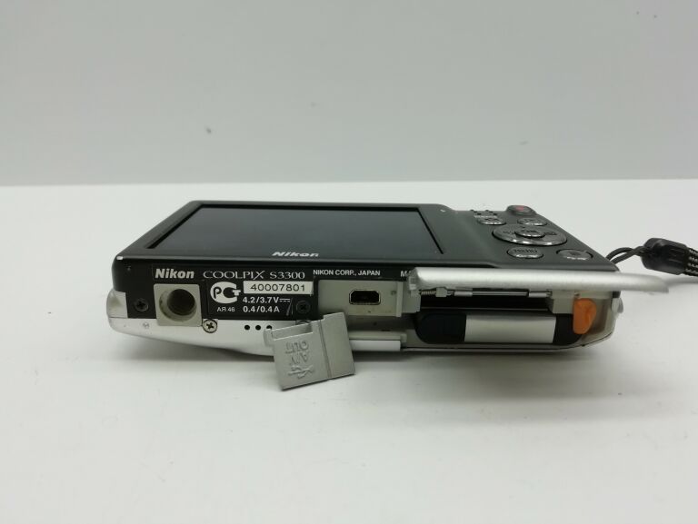 APARAT NIKON S3300 KOMPLET