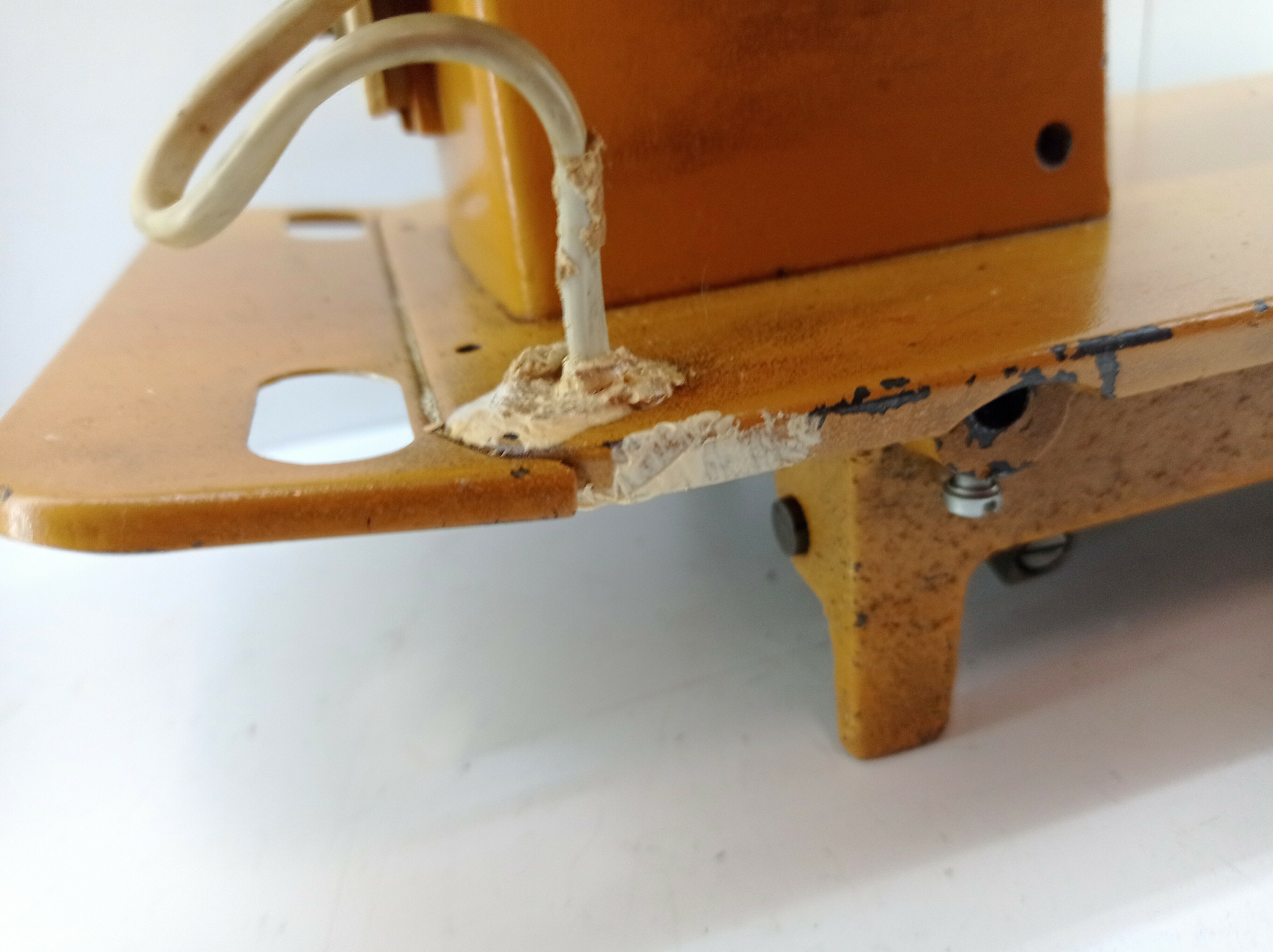 maszyna-do-szycia-predom-lucznik-465-waska-2-laziska-gorne