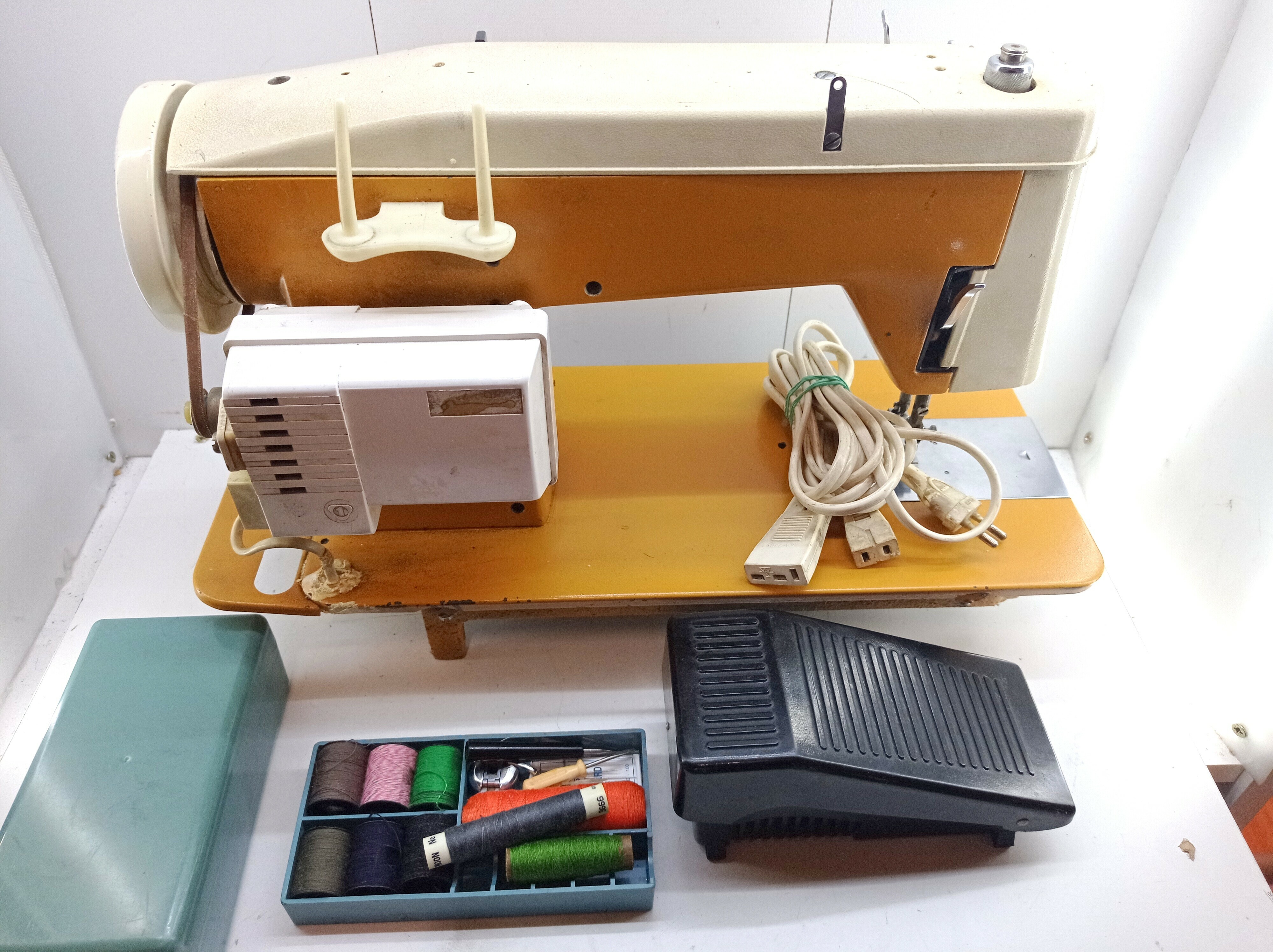 maszyna-do-szycia-predom-lucznik-465-waska-2-laziska-gorne