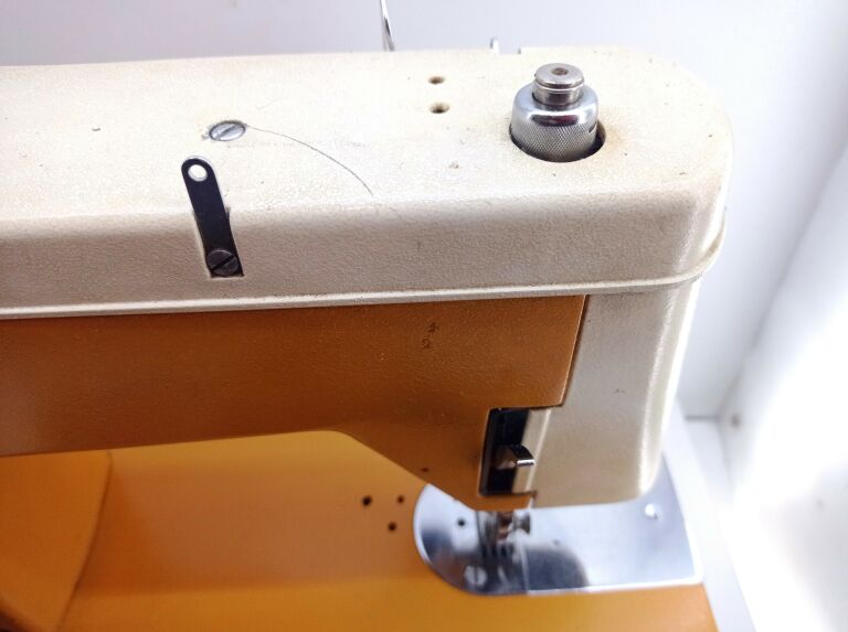 maszyna-do-szycia-predom-lucznik-465-stan-nie-wymaga-renowacji