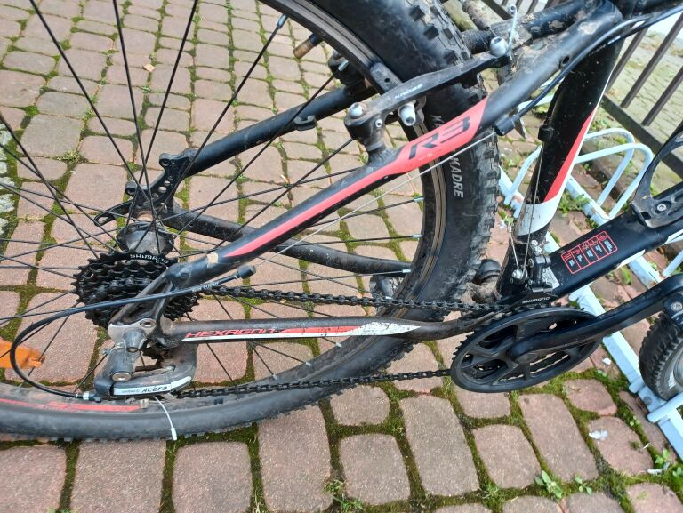 rower-gorski-kross-hexagon-czarno-czerwony-model-123