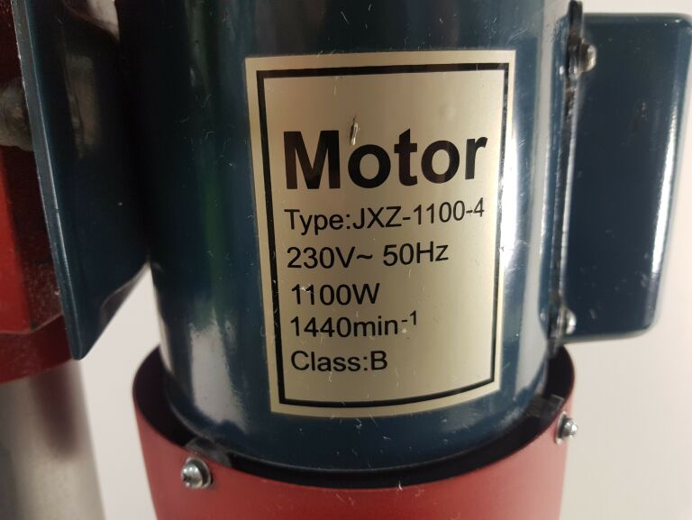 wiertarka-stolowa-eurotec-dp-201-1100-w-typ-uchwytu-samozaciskowy