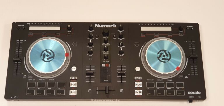 KONSOLA DJ NUMARK MIXTTRACK PRO 3
