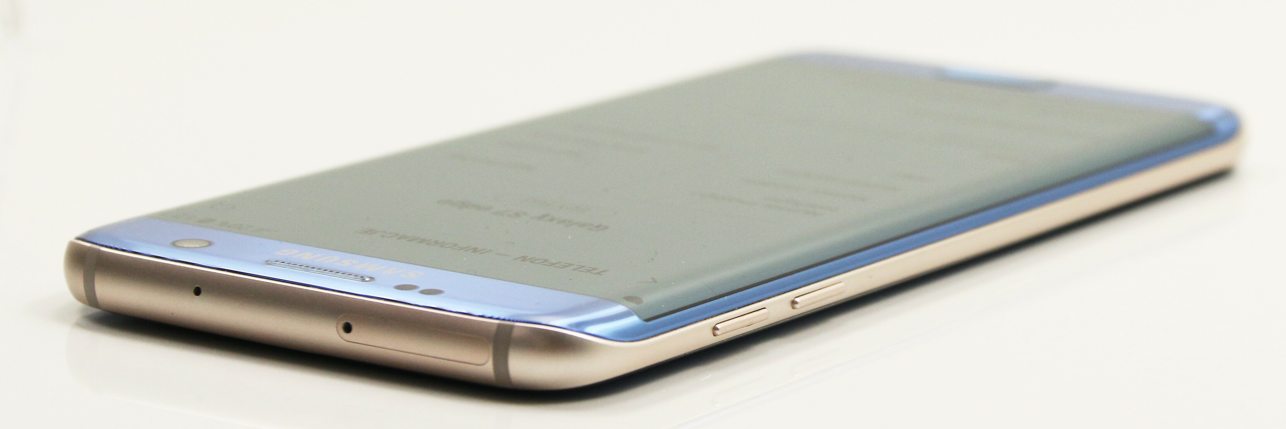 telefon-samsung-galaxy-s7-edge-uszkodzony-kolor-niebieski