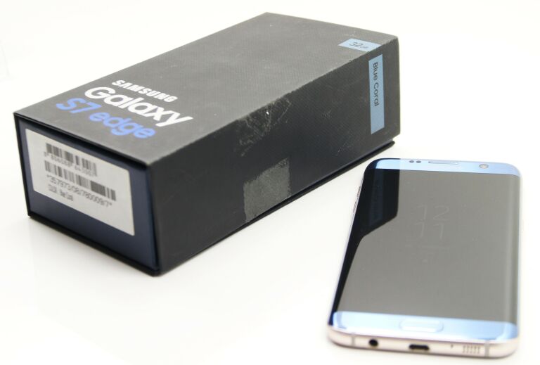 telefon-samsung-galaxy-s7-edge-uszkodzony-przekatna-ekranu-55