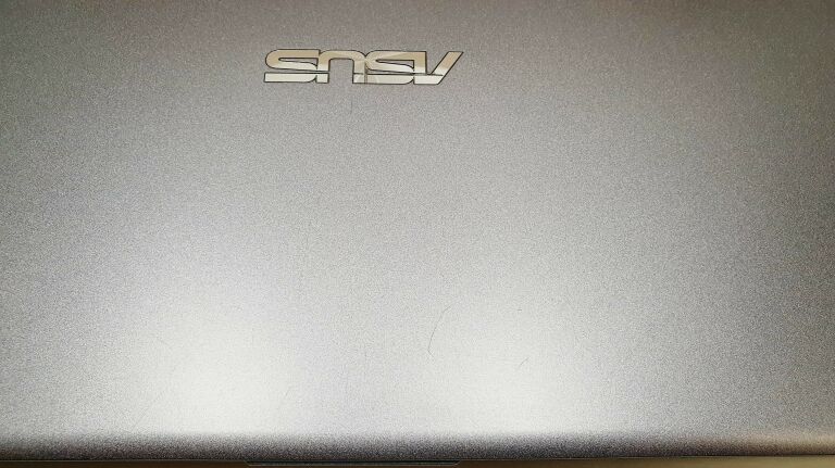 LAPTOP ASUS VIVOBOOK 15 R564F I5/8GB/SSD256 GWAR