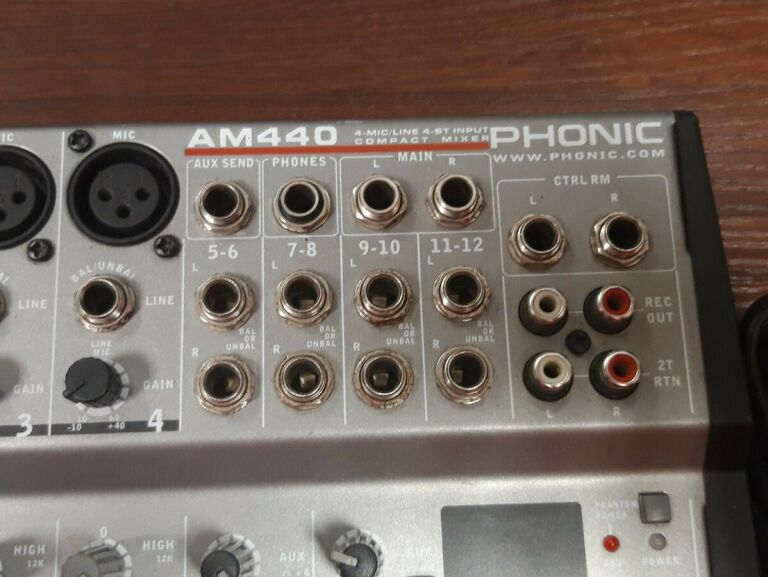 MIKSER PHONIC AM440+ ZASILACZ