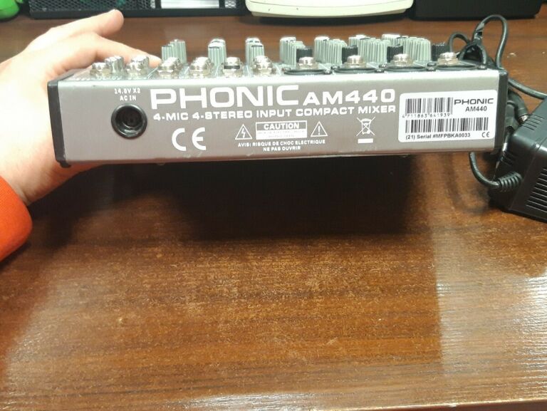 MIKSER PHONIC AM440+ ZASILACZ