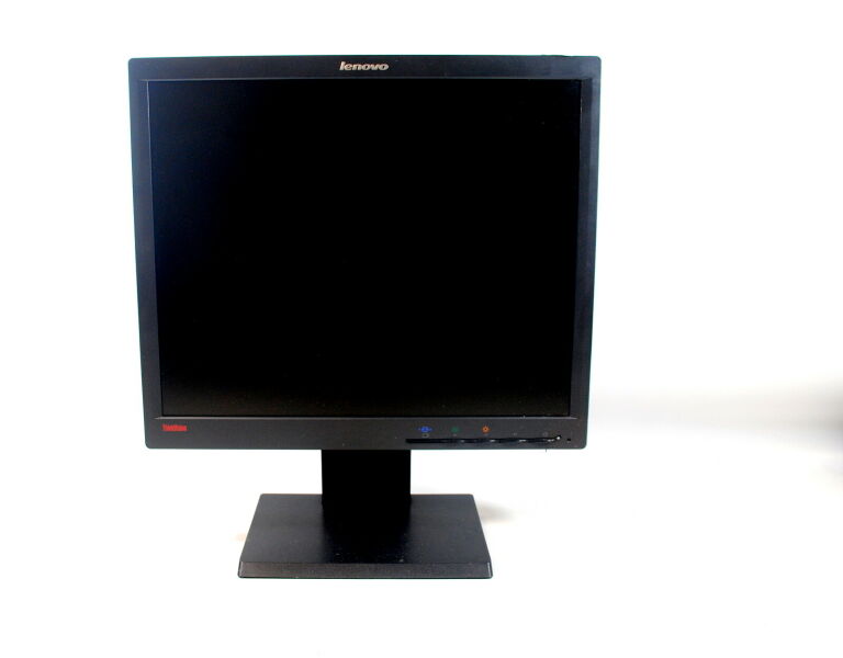 MONITOR LENOVO THINKVISION