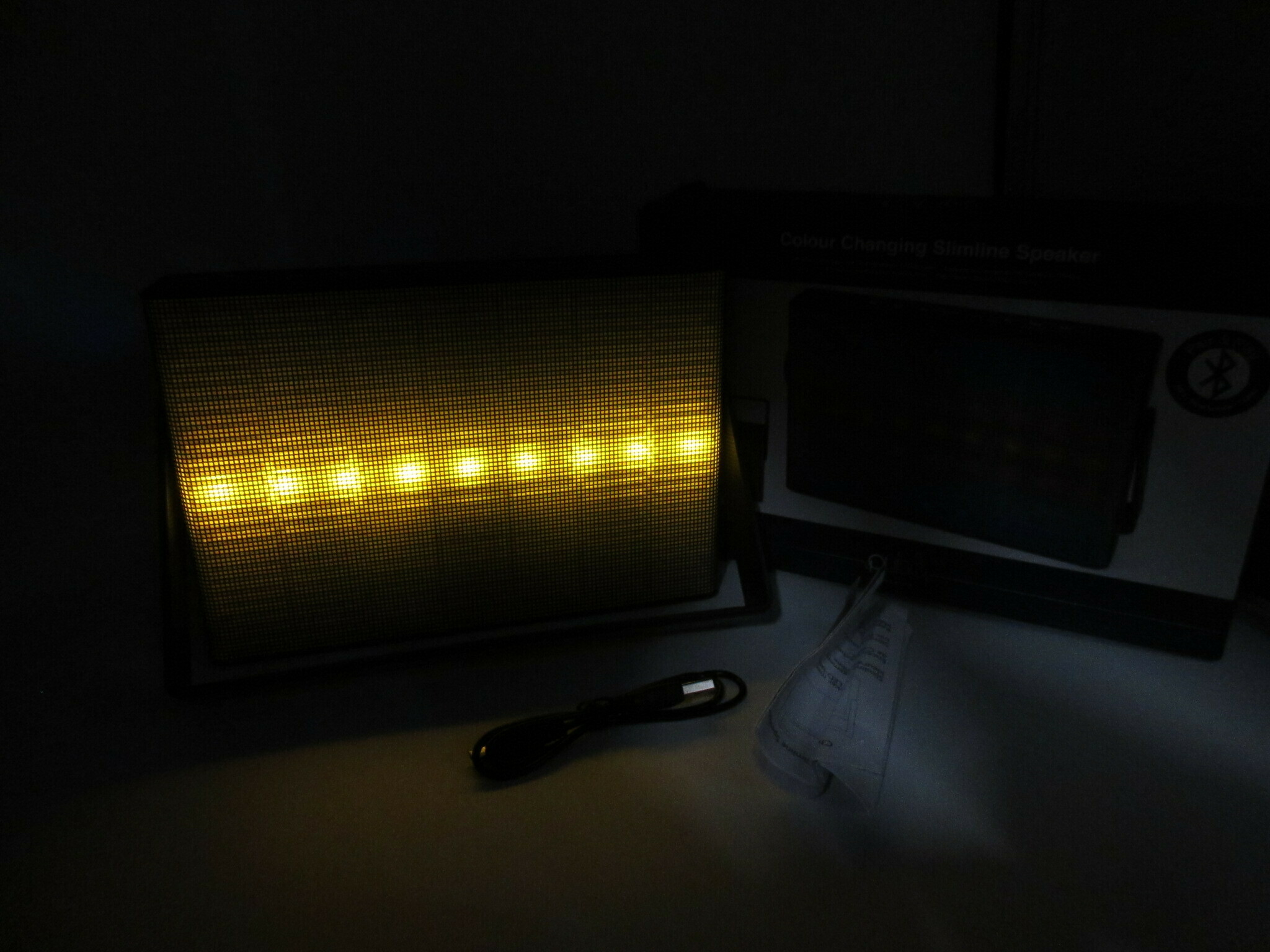 glosnik-bluetooth-pulse-ee1573-2x3wled-light-stan-uzywany