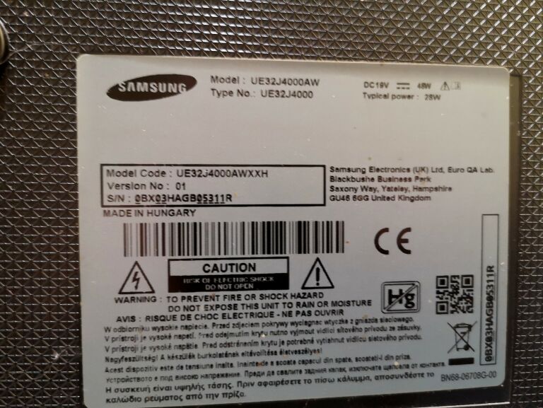TV SAMSUNG UE32K4100AW + PILOT