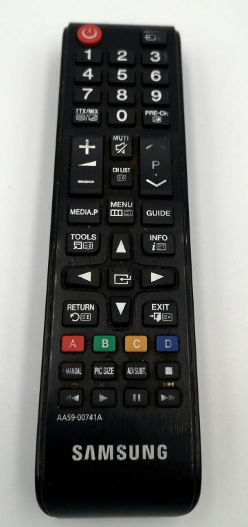 TV SAMSUNG UE32K4100AW + PILOT