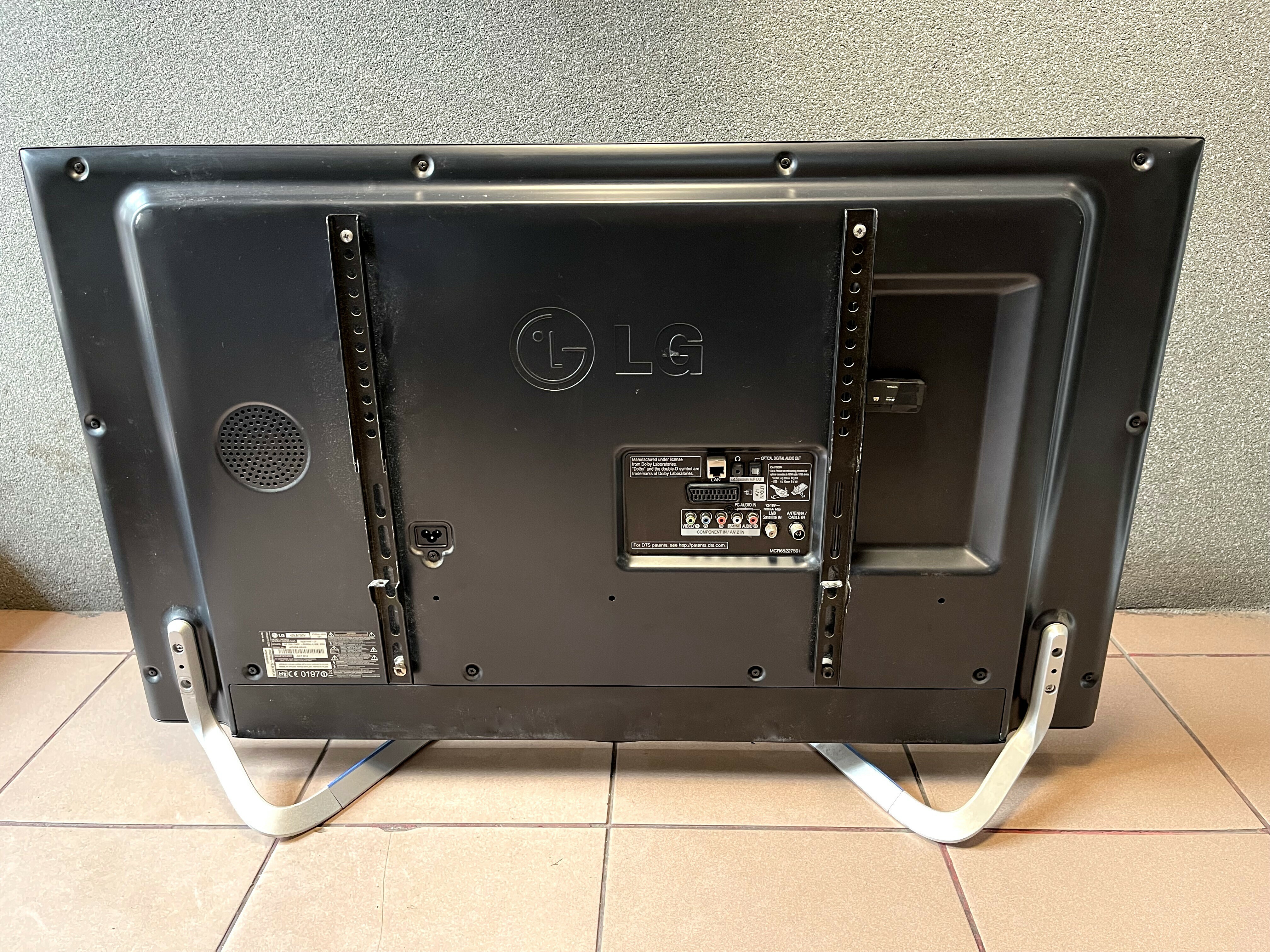 telewizor-lg-42lb700v-opis-stan-uzywany