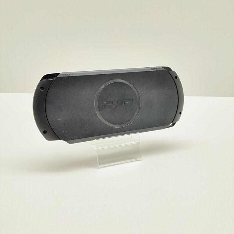 KONSOLA PSP-E1004