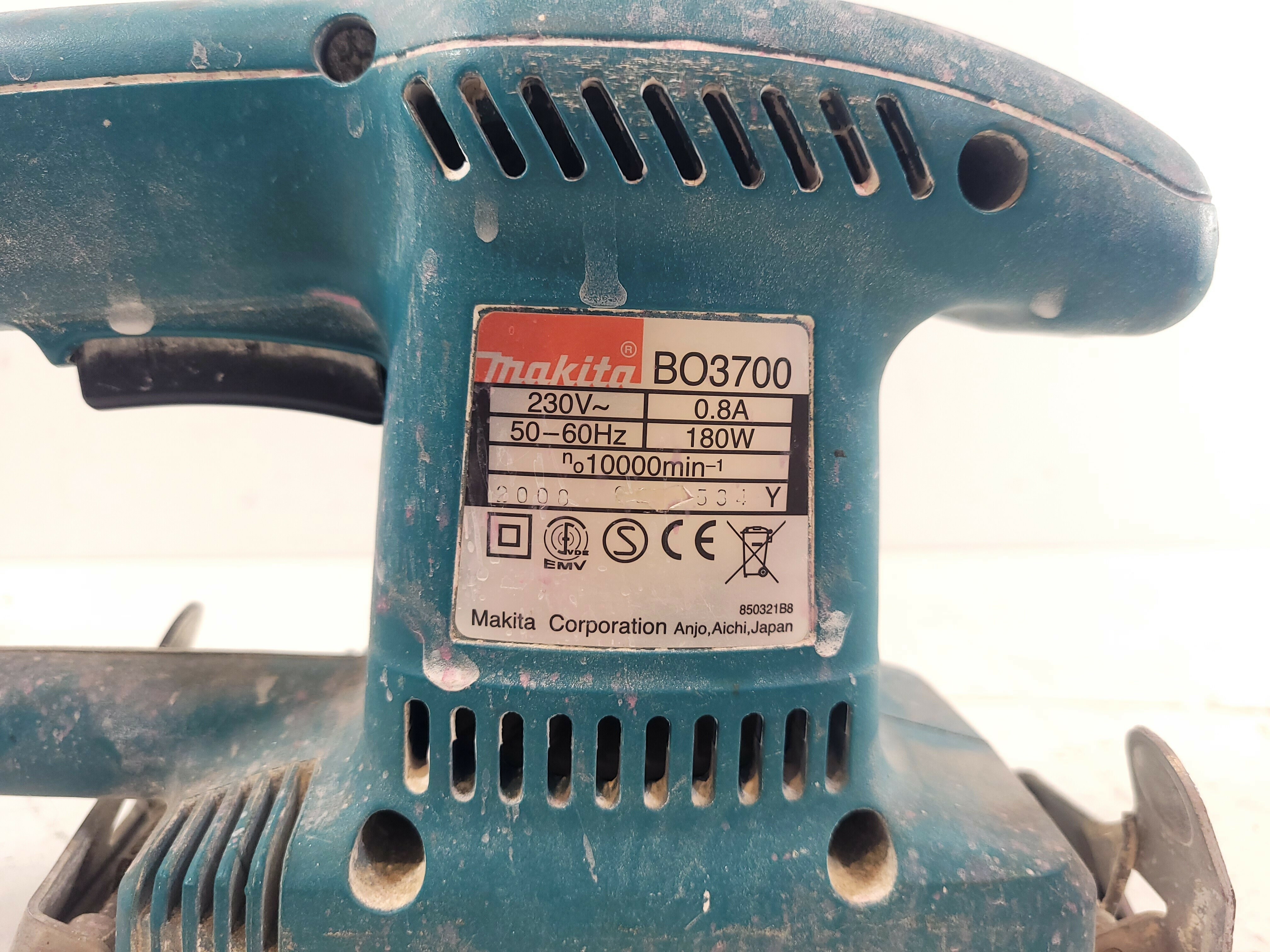 szlifierka-oscylacyjna-makita-bo3700-rodzaj-oscylacyjna