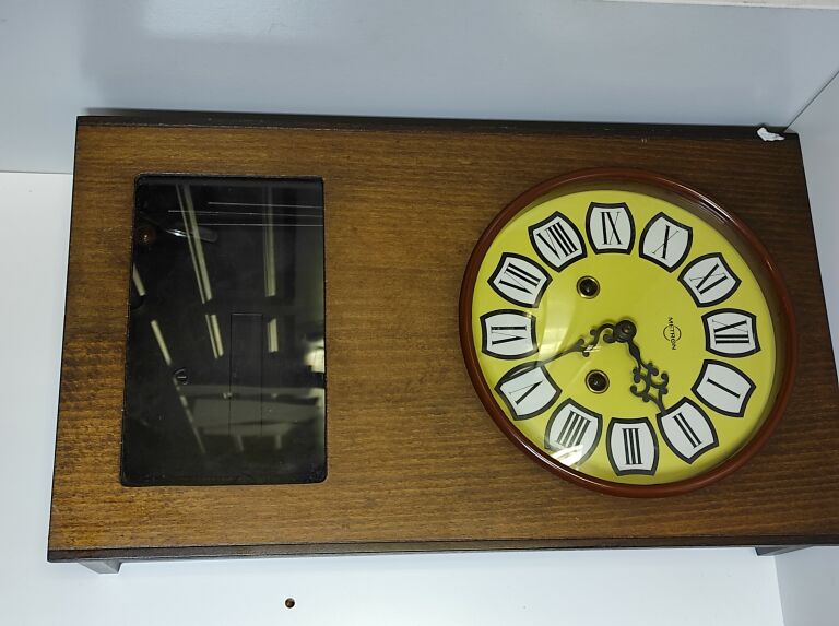 zegar-metron-nakrecany-drewniany-okazja-stan-nie-wymaga-renowacji