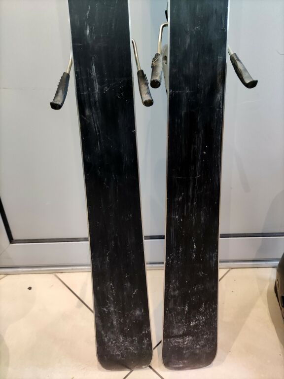 NARTY ZJAZDOWE ELAN 152CM FLOW 4,1+BUTY SALOMON40