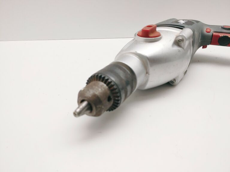 wiertarka-graphite-58g718-wroclaw-rodzaj-udarowa