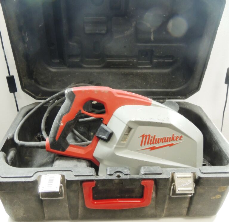 PIŁA PILARKA TARCZOWA MILWAUKEE MCS 66