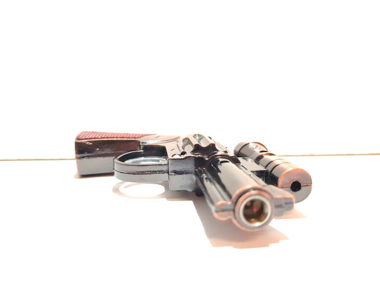 ZAPALNICZKA REWOLWER PISTOLET