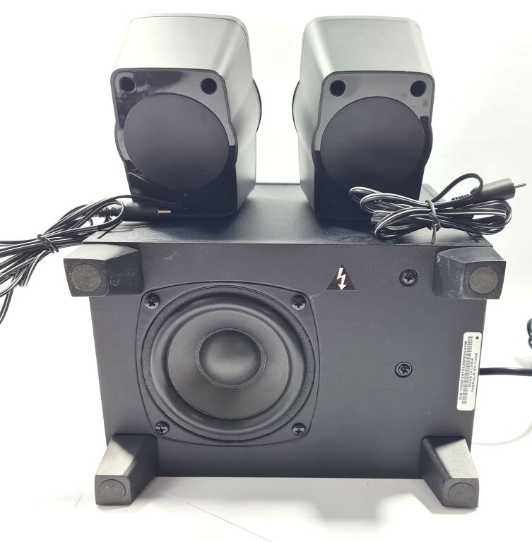 ZESTAW GŁOŚNIKÓW 2.1 CREATIVE A120 9 W+KARTON