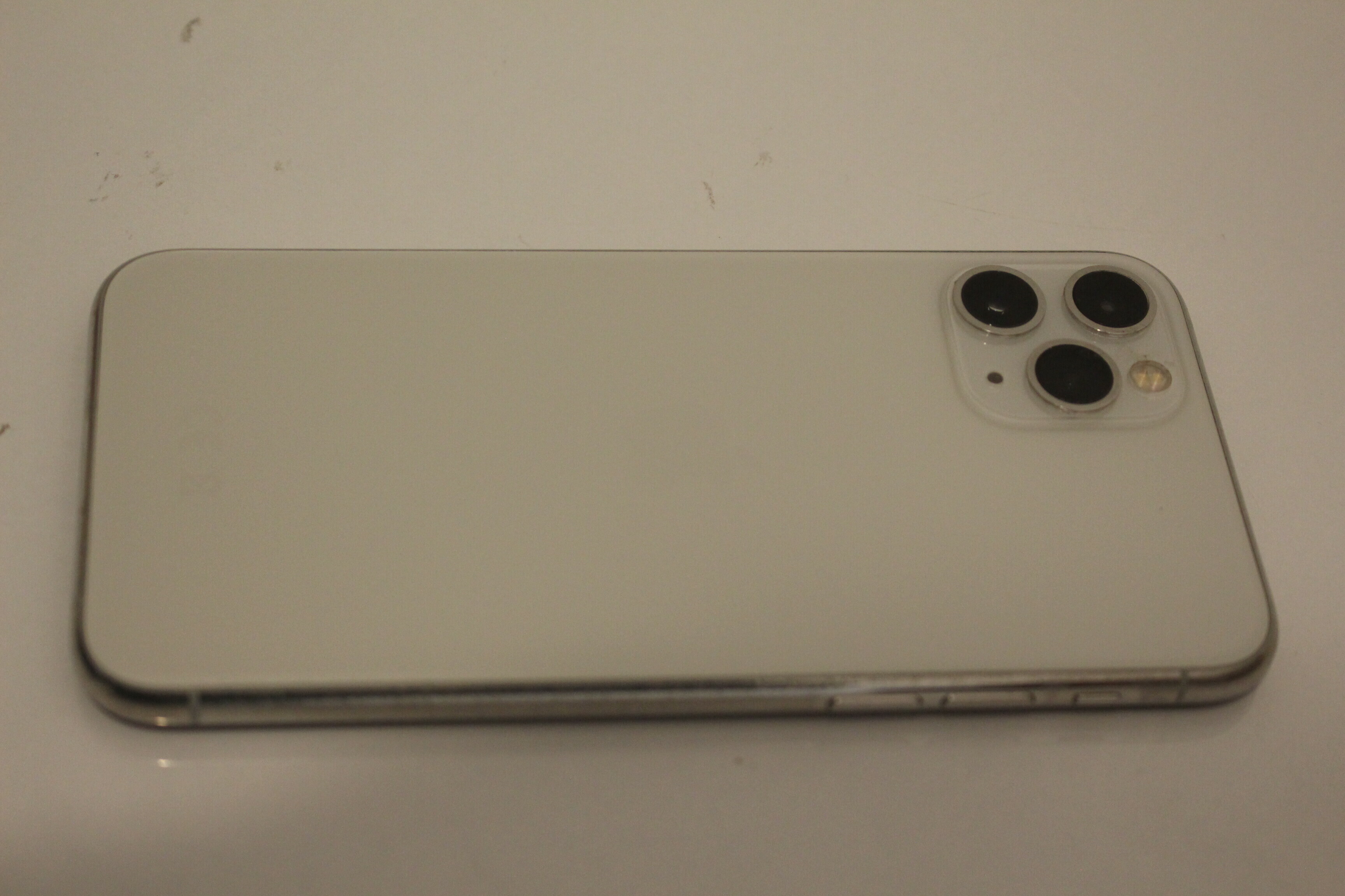 telefon-iphone-12-64-gb-ideal-konto-icloud-aleje-jerozolimskie-33-warszawa-bis