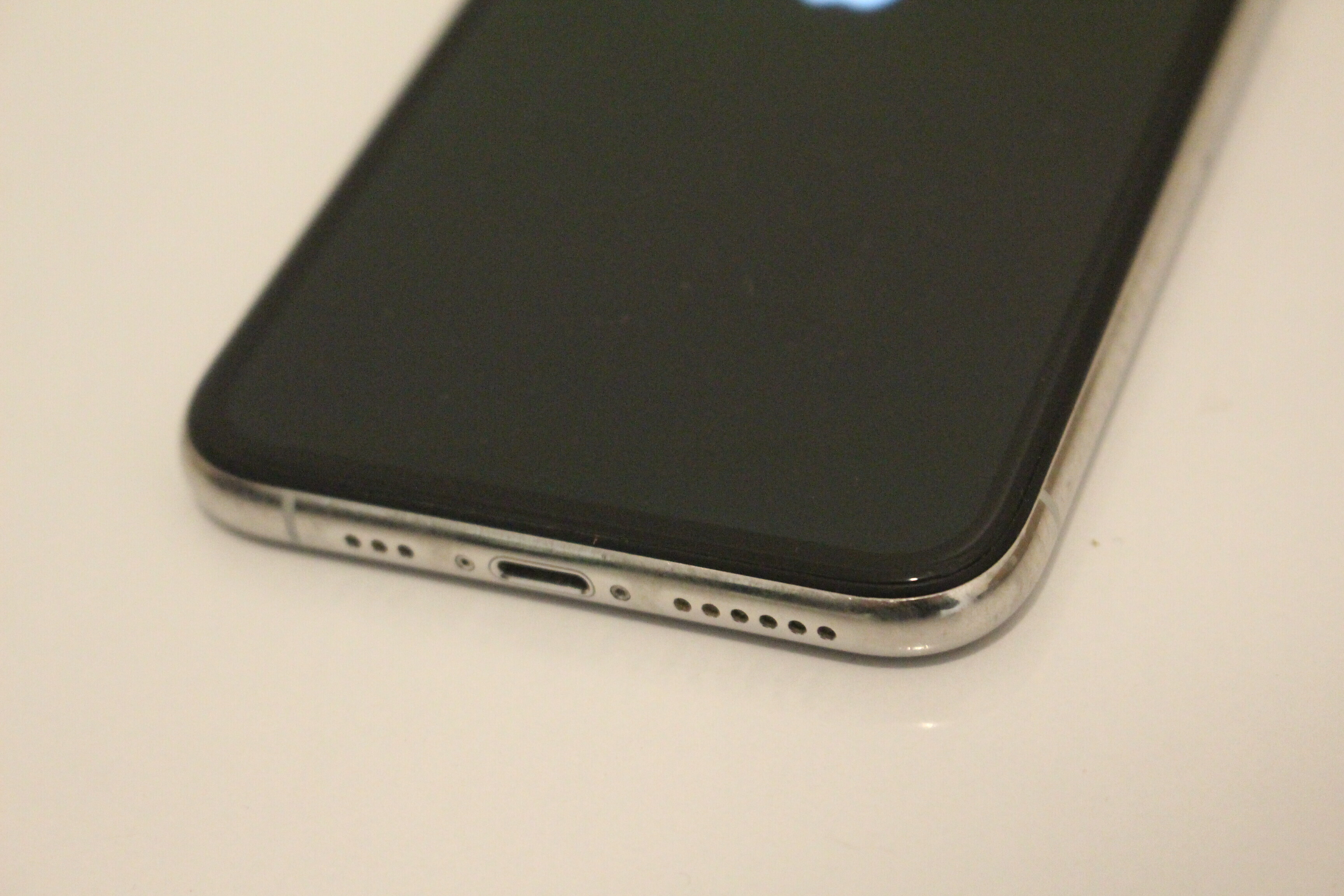 telefon-iphone-12-64-gb-ideal-konto-icloud-product-id