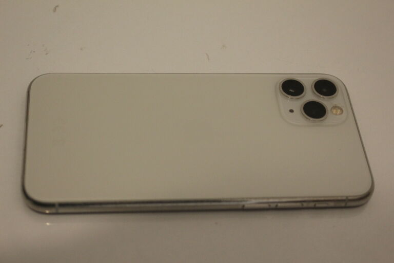 telefon-iphone-12-64-gb-ideal-konto-icloud-aleje-jerozolimskie-33-warszawa-bis