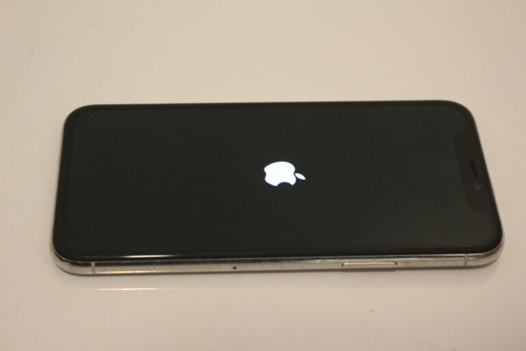 telefon-iphone-12-64-gb-ideal-konto-icloud-stan-uzywany