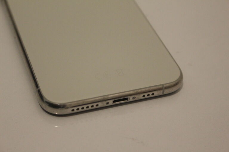 telefon-iphone-12-64-gb-ideal-konto-icloud-stan-uzywany