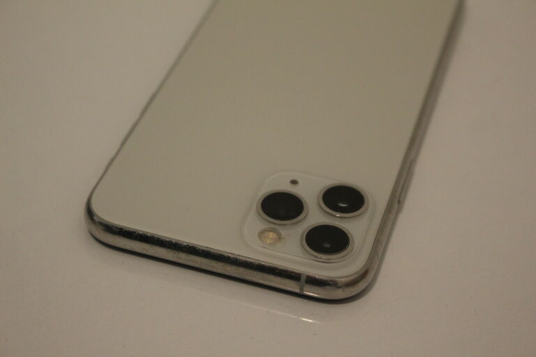 telefon-iphone-12-64-gb-ideal-konto-icloud-aleje-jerozolimskie-33-warszawa-bis