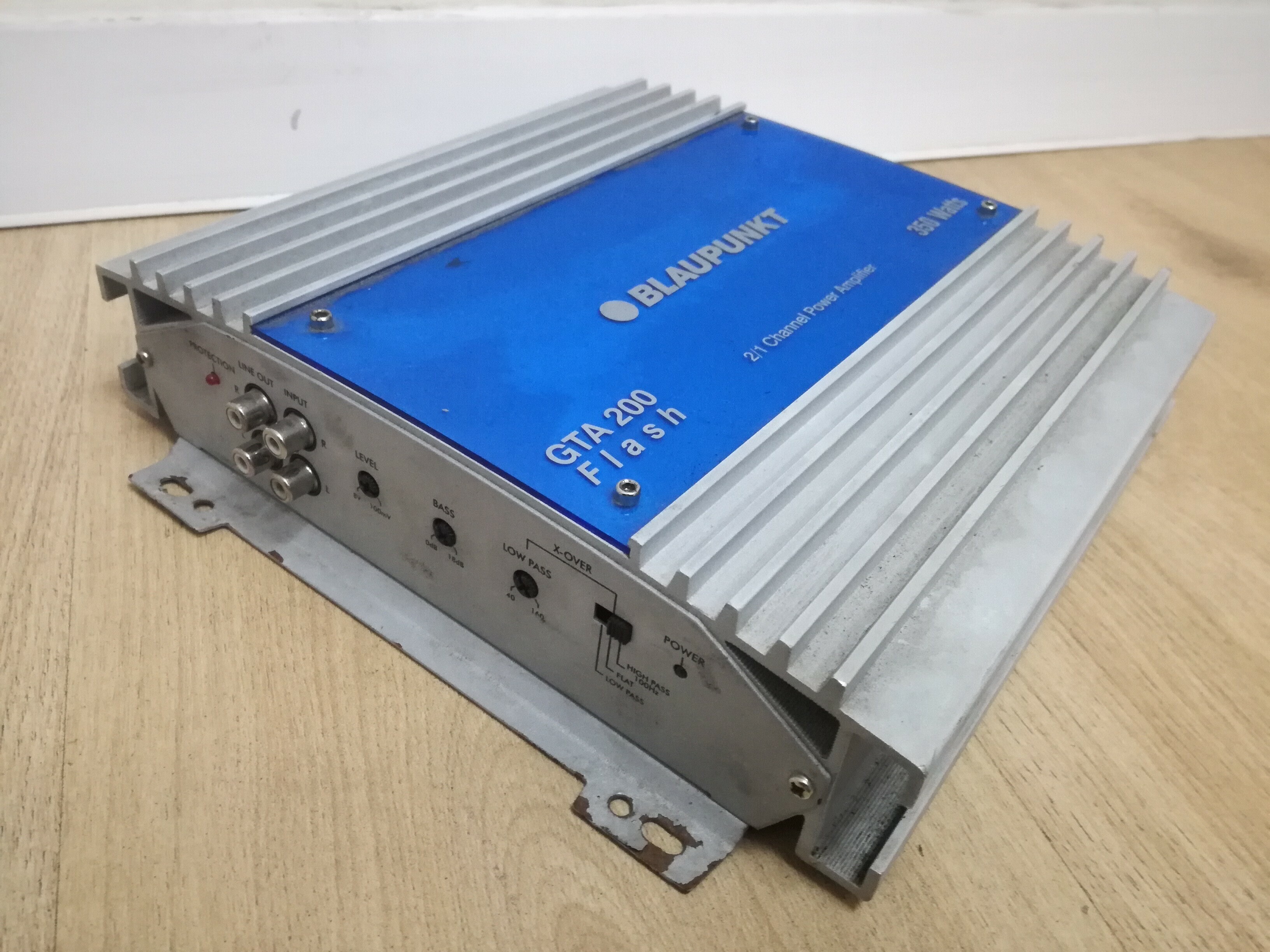 wzmacniacz-blaupunkt-gta-200-liczba-kanalow-inny