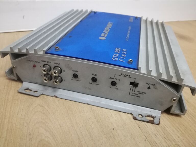 wzmacniacz-blaupunkt-gta-200-kod-producenta-gta-200-flash