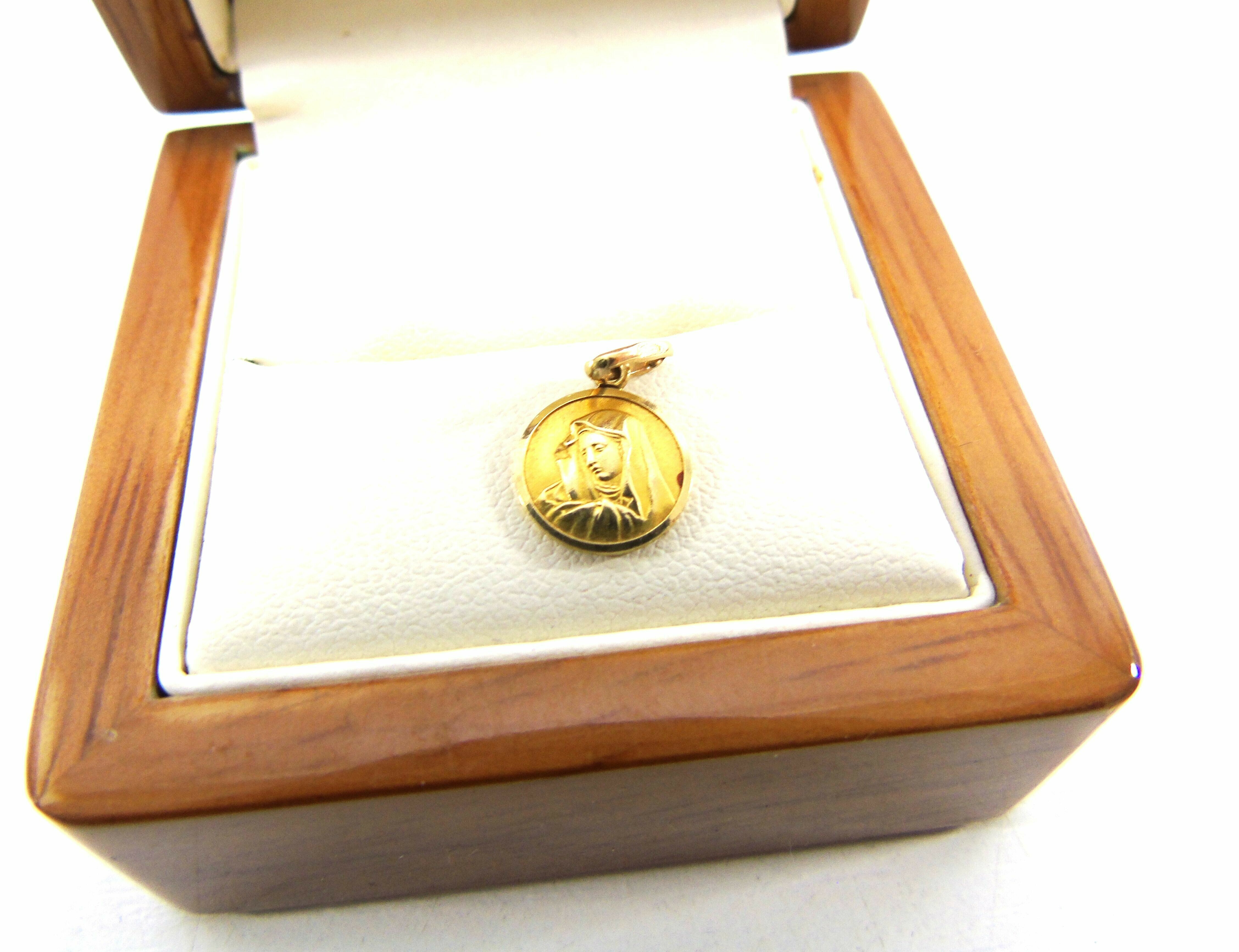 swiety-medalik-zawieszka-zlota-pr-750-18k-stan-11323-253806