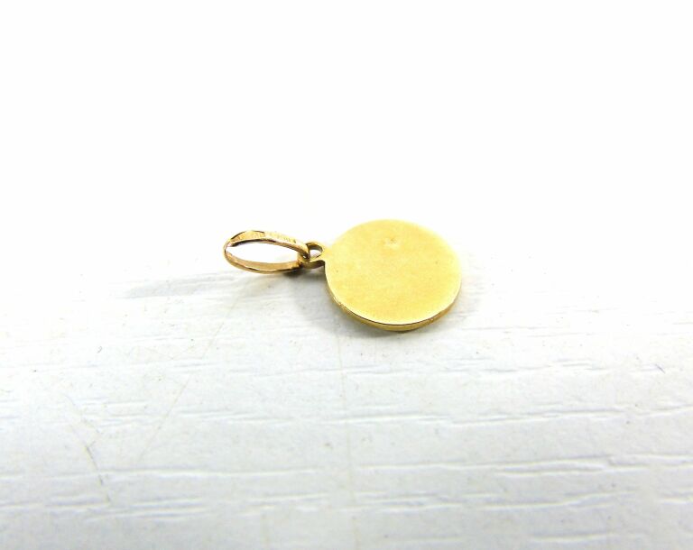 swiety-medalik-zawieszka-zlota-pr-750-18k-plac-wolnosci-6-zuromin