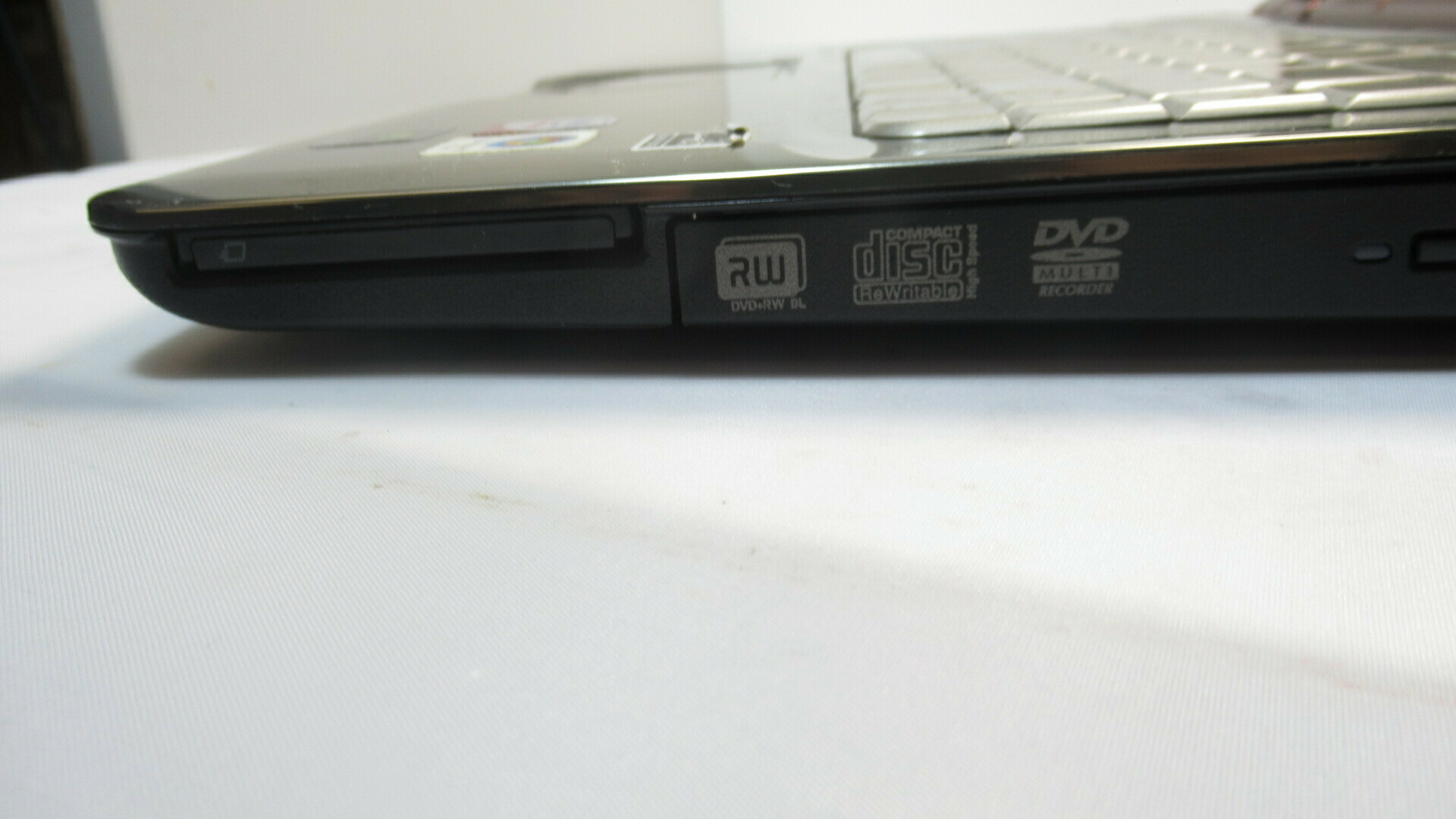 laptop-hp-dv6000-ladowarka-etui-wielkosc-pamieci-ram-2-gb