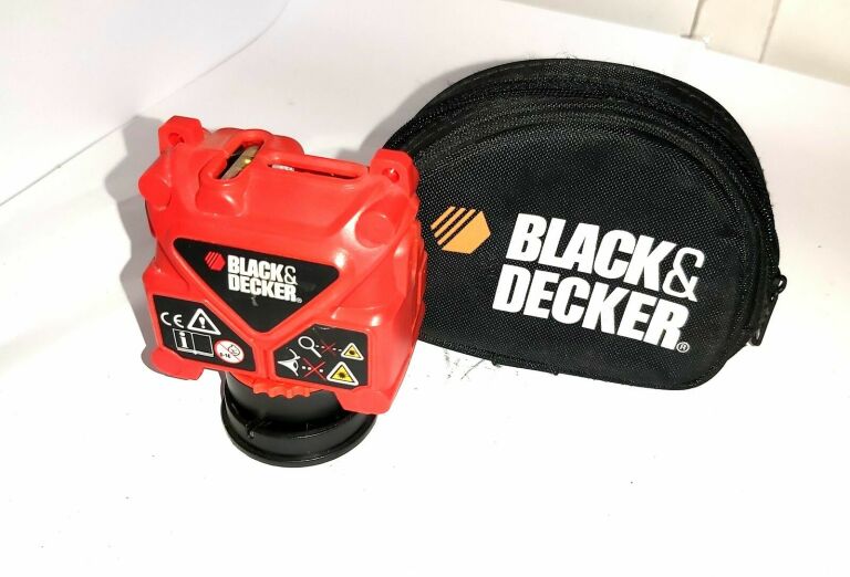 LASER BLACK DECKER LZR3+ETUI