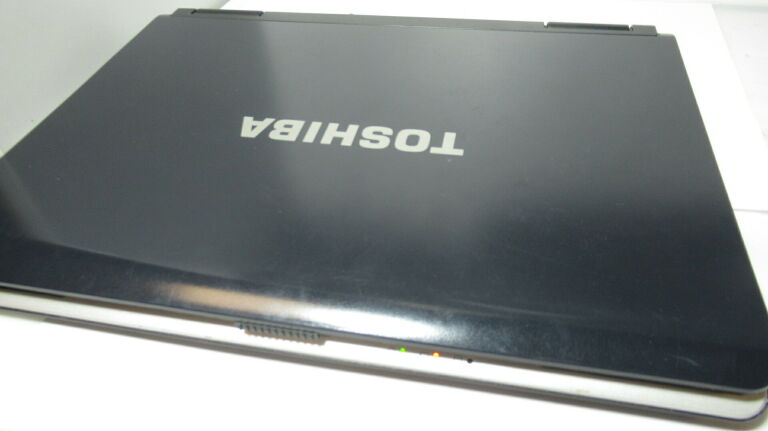 laptop-toshiba-l40-wyszynskiego-24-tczew