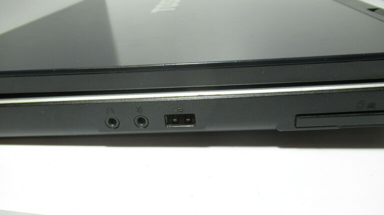 laptop-toshiba-l40-kod-producenta-psl4ce-00400cpl