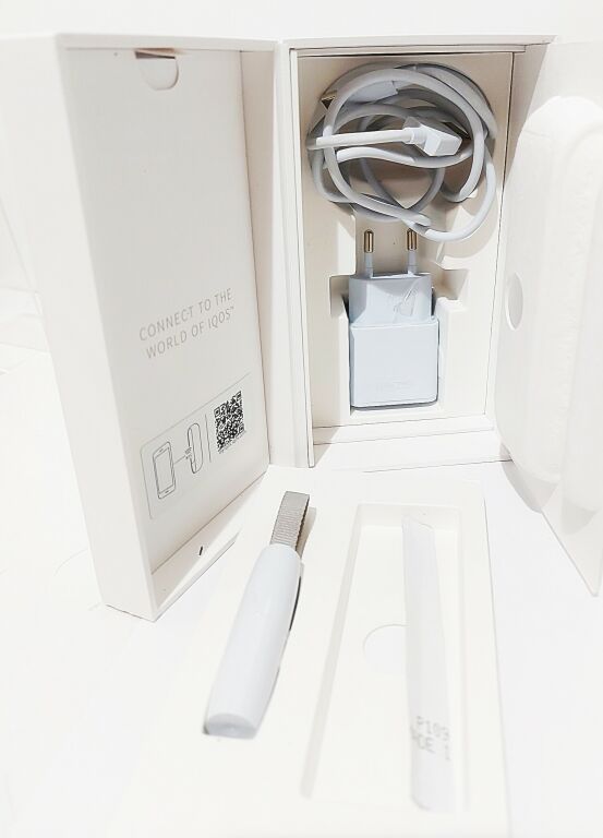PODGRZEWACZ TYTONIU IQOS 3 DUO #BIAŁY KOMPLET