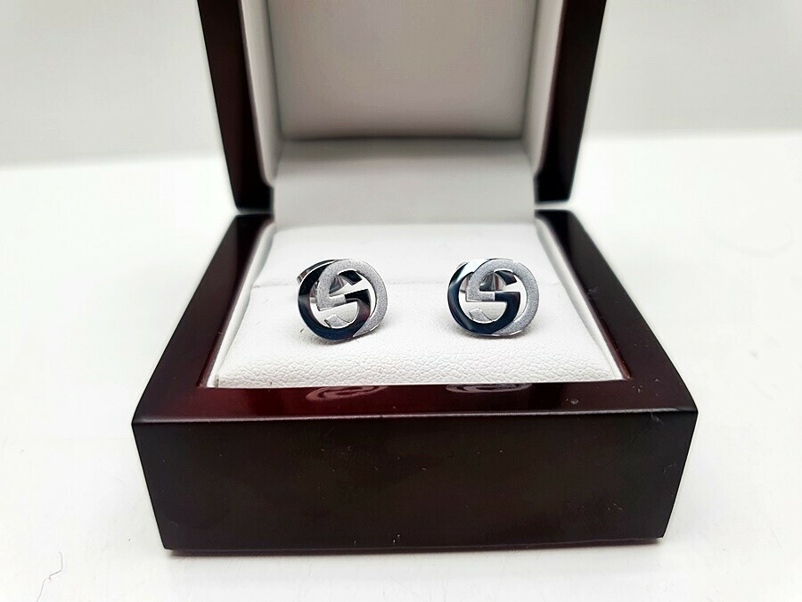 kolczyki-sztyfty-stal-chirurgiczna-srebrny-kolor-strzegomska-200-wroclaw