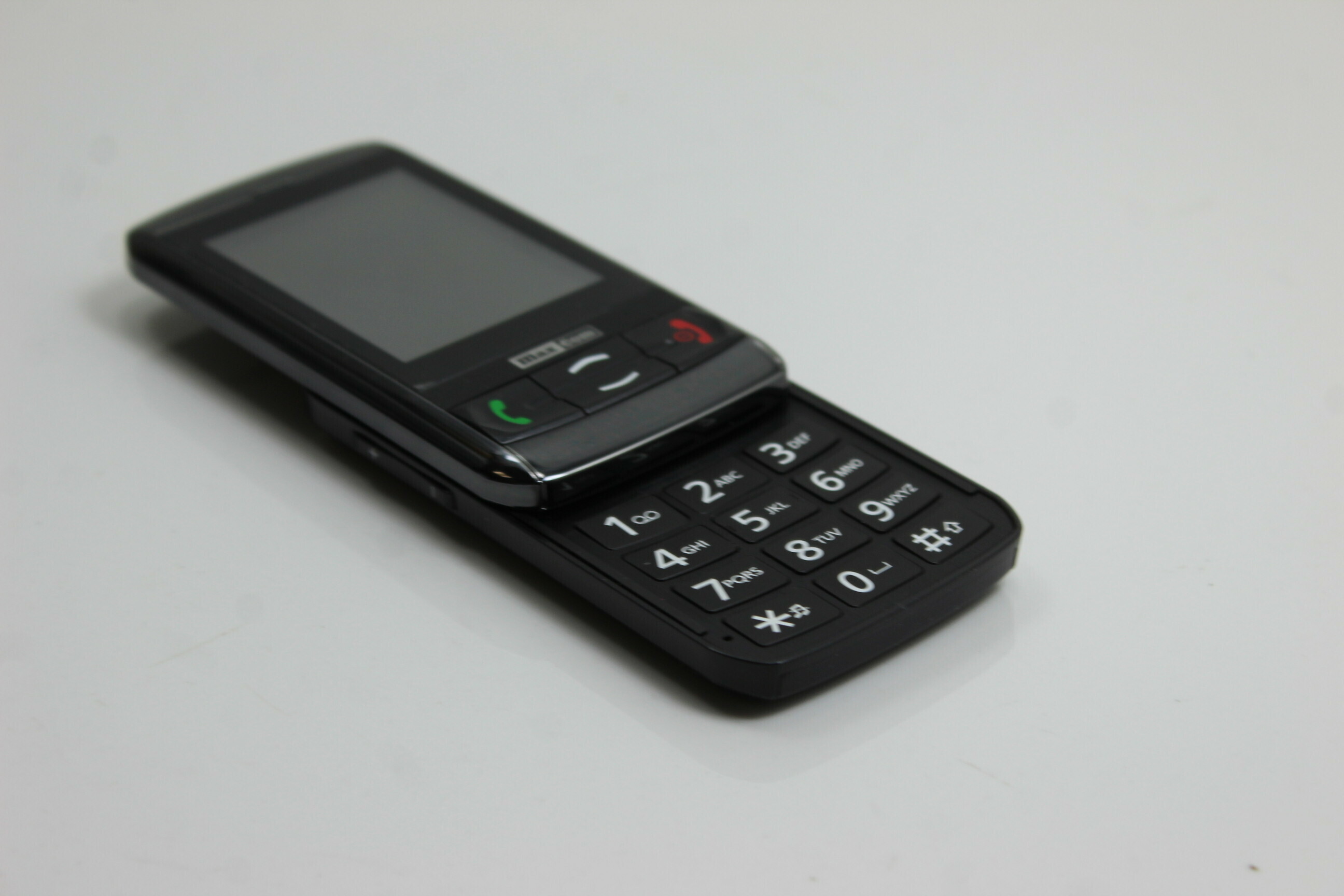 telefon-maxcom-mm850bb-kod-producenta-12345