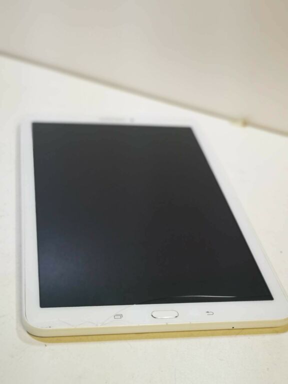 TABLET SAMSUNG GALAXY TAB E SM-T560 W ETUI