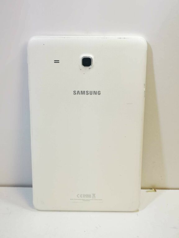 TABLET SAMSUNG GALAXY TAB E SM-T560 W ETUI