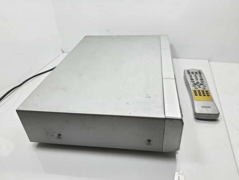 ODTWARZACZ DVD PHILIPS DVD957 PILOT