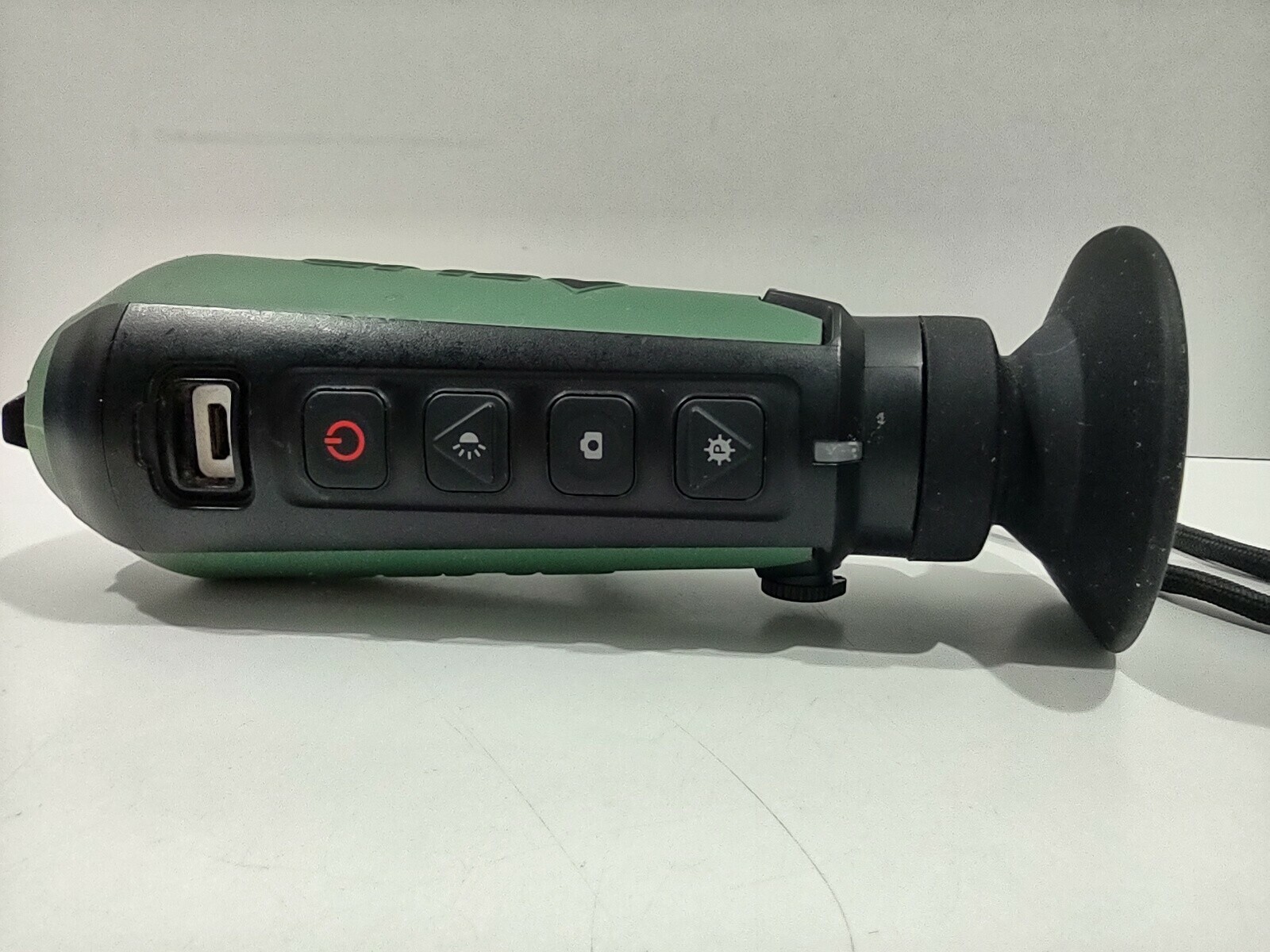 precyzyjna-kamera-termowizyjna-flir-scout-tk-product-id