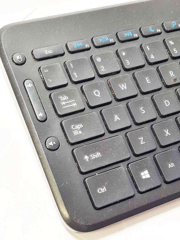 KLAWIATURA MICROSOFT ALL-IN-ONE MEDIA N9Z-00 OPIS