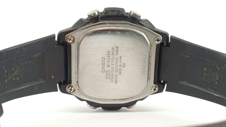 ZEGAREK CASIO W-S200H USZKODZONY PASEK