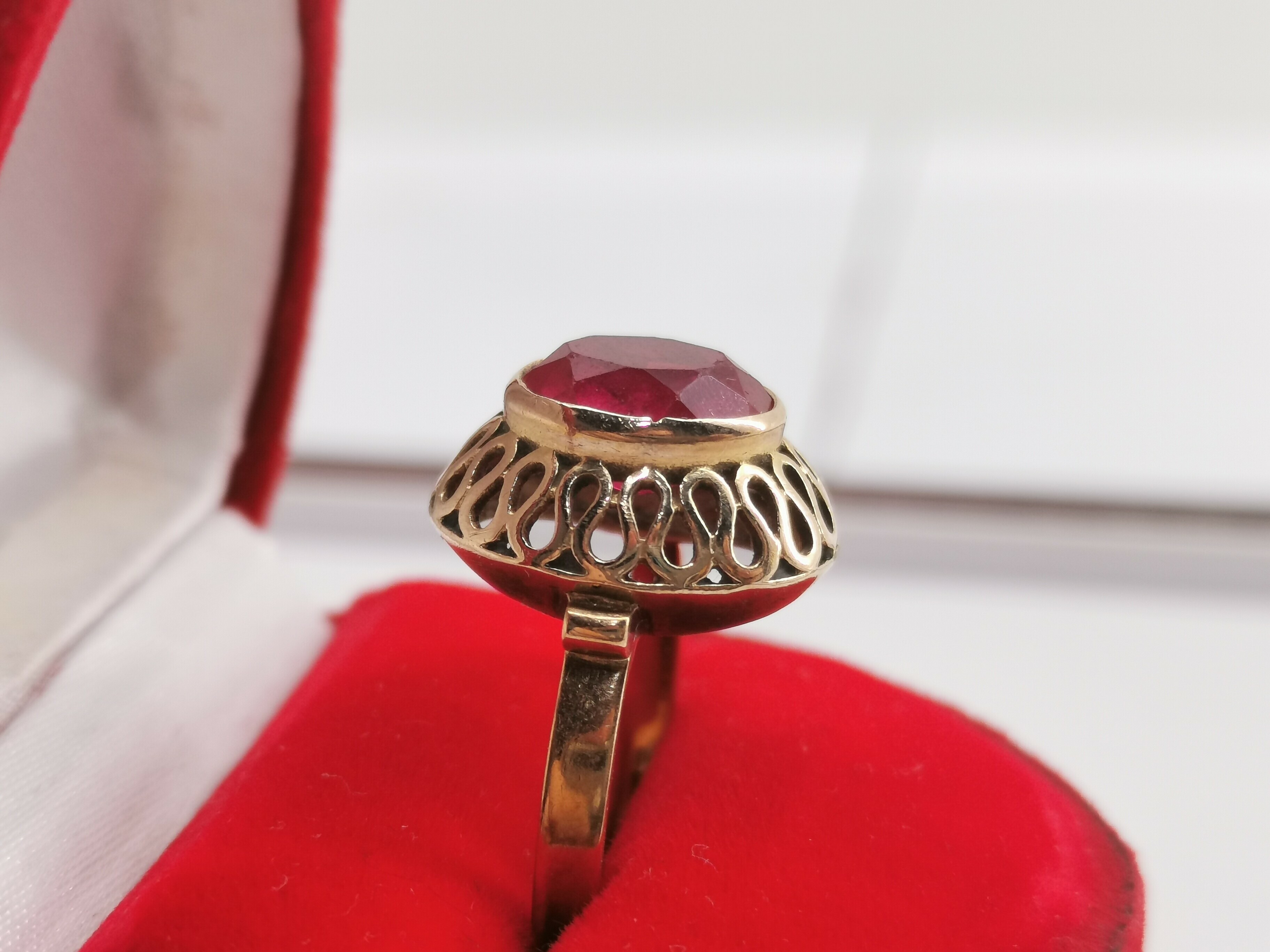 zloty-pierscionek-z-rozowym-kamieniem-pr-585-443-marka-inna-marka